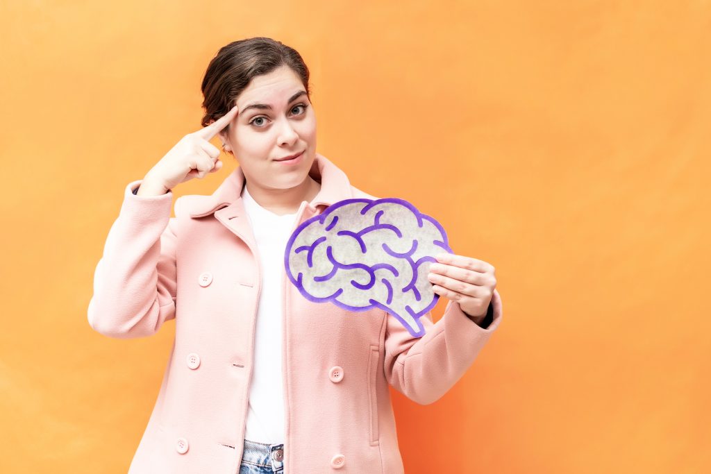 Consulta con neuropsicólogo en Madrid para valorar memoria y atención